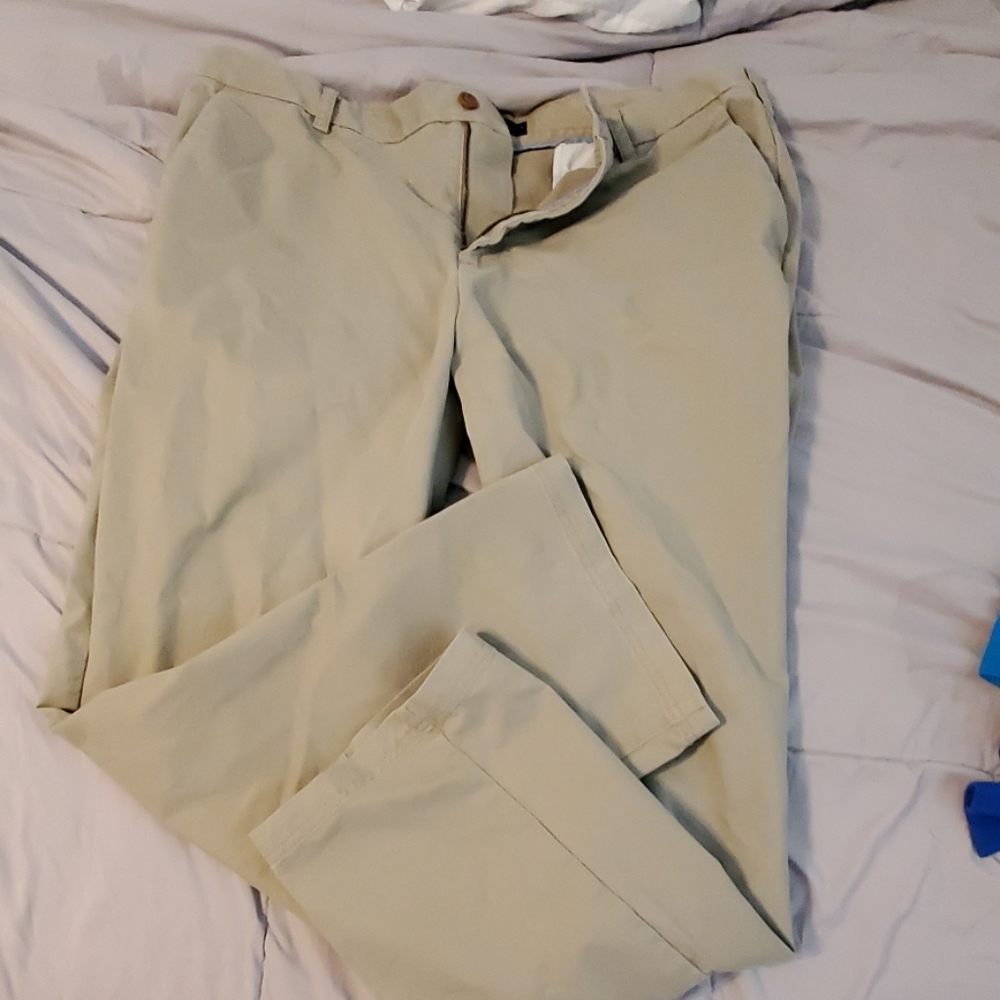 Khaki pants 40×32